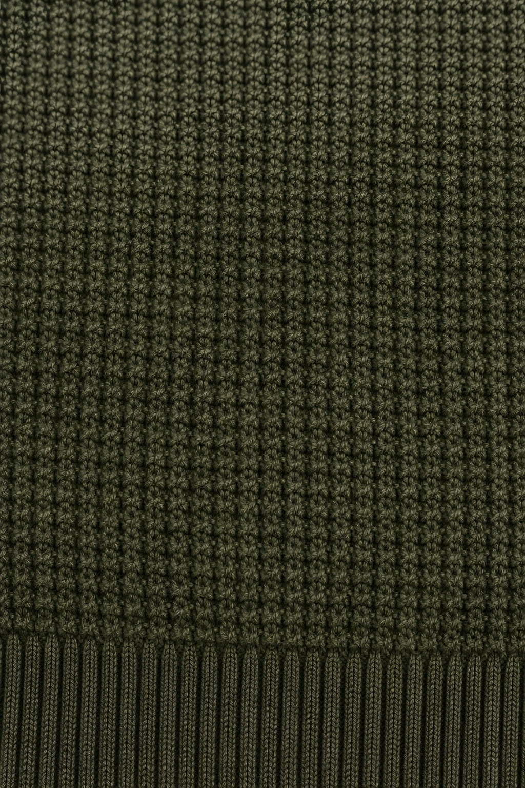 Cardigan zippé Seuil vert, macro de la matière — visuel généré par IA