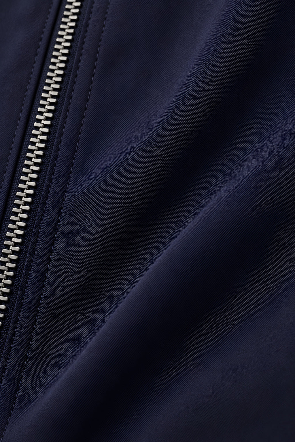 Ensemble gilet et pantalon Assise marine, macro de la matière — visuel généré par IA