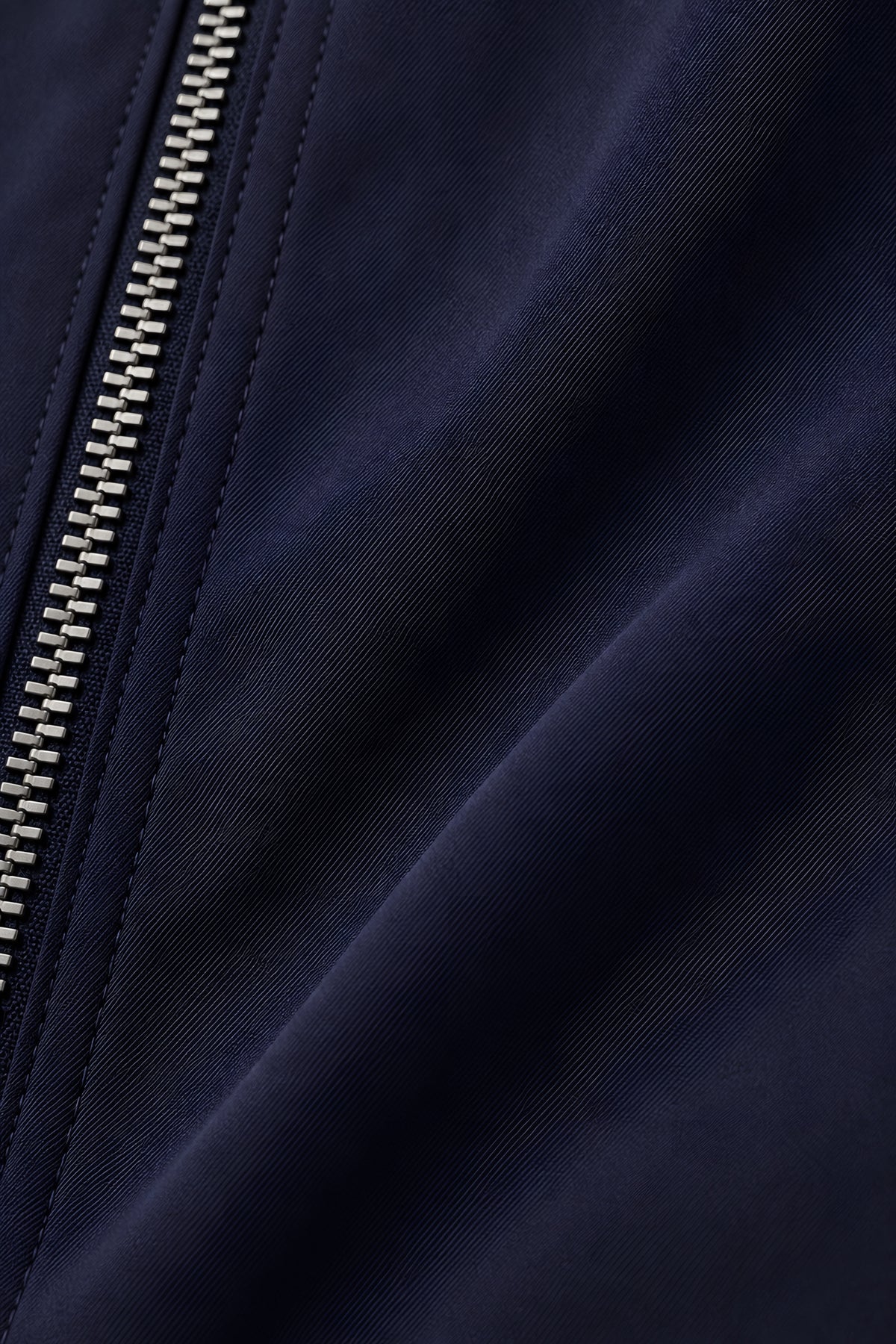 Ensemble gilet et pantalon Assise marine, macro de la matière — visuel généré par IA