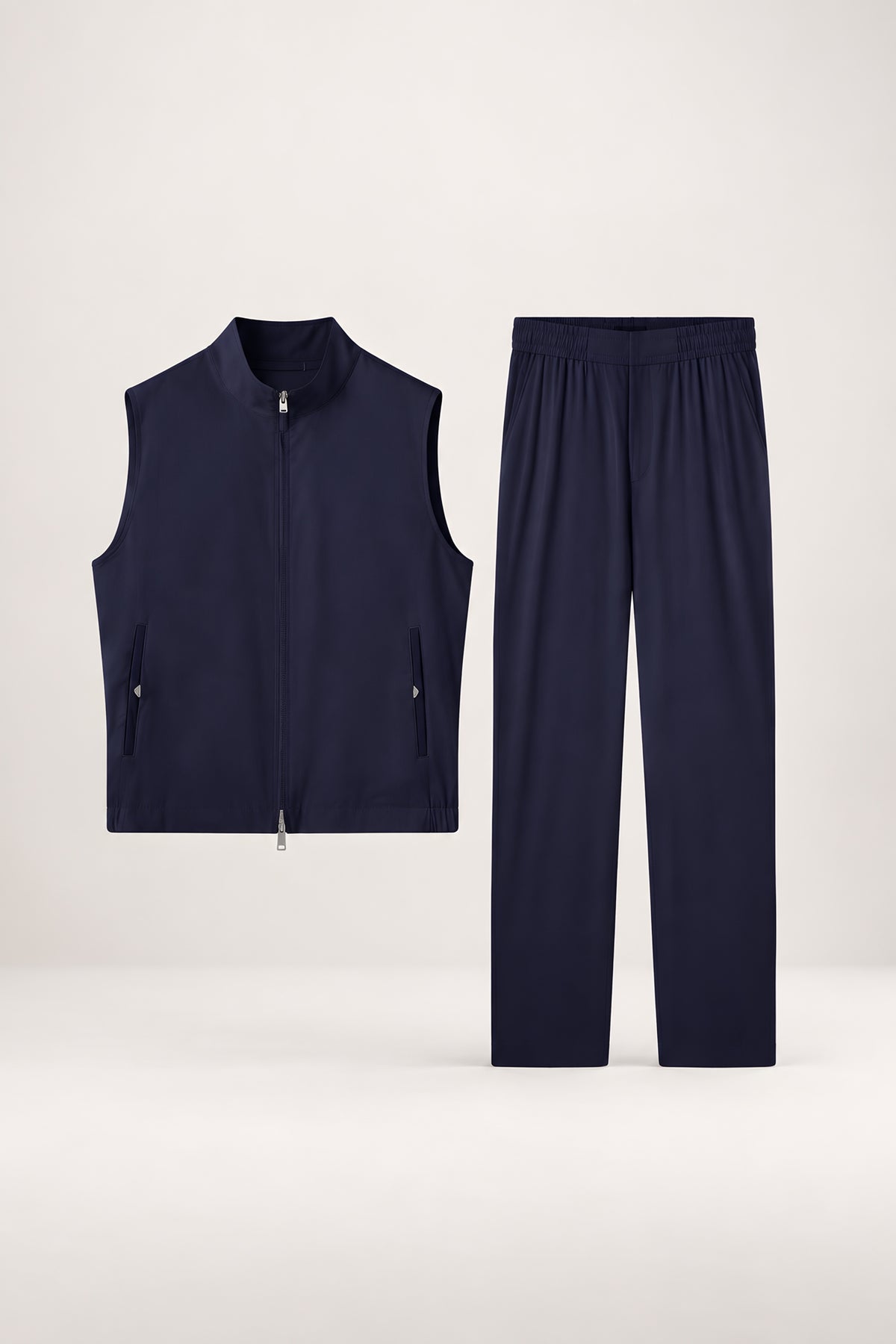 Ensemble gilet et pantalon Assise marine, vêtement seul — visuel généré par IA