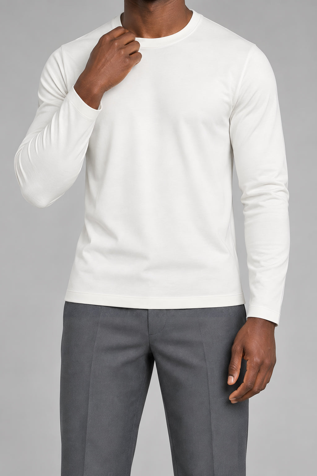 T-shirt manches longues Allège blanc, détail de construction — visuel généré par IA