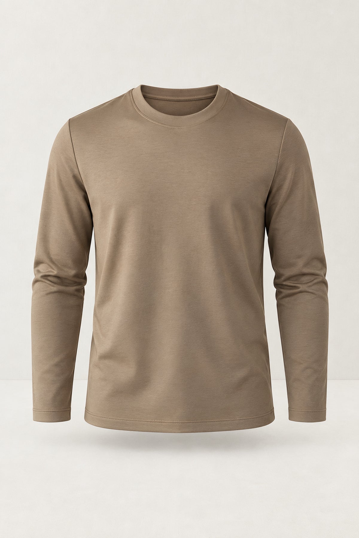 T-shirt manches longues Allège moka, vêtement seul — visuel généré par IA